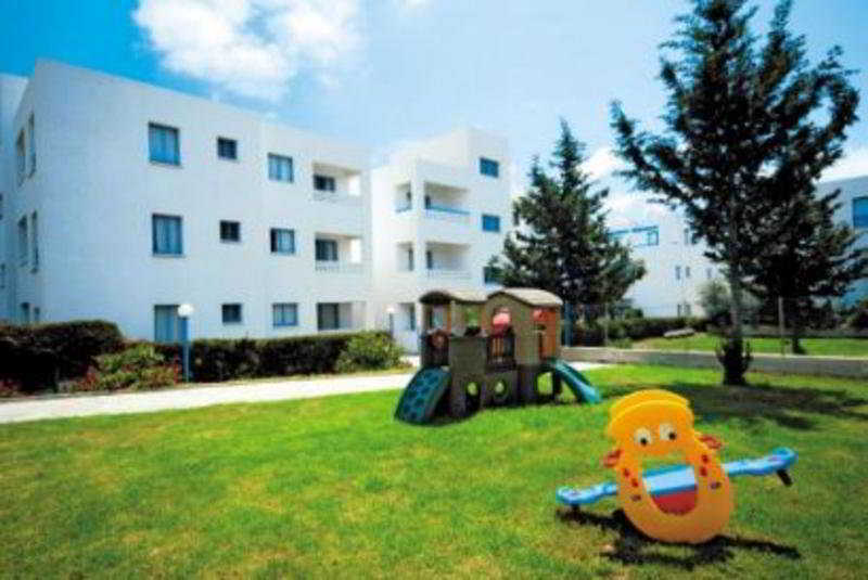 케팔로니티스 호텔 아파트 파포스 외부 사진